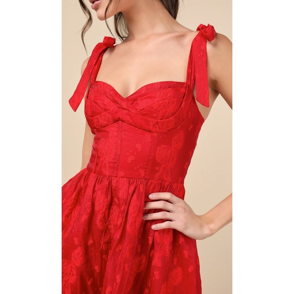 NWT Lulus Loveliest Muse Red Burnout Floral Tie-Strap Midi Dress Sz M - Picture 3 of 8